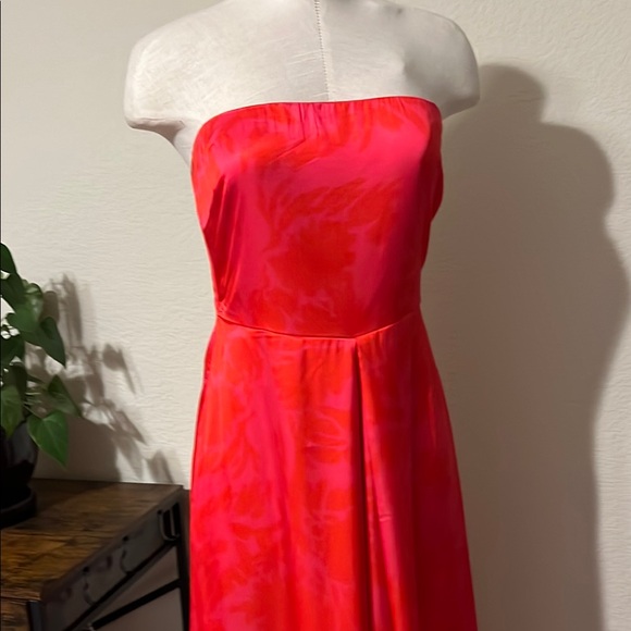 Elegant Strapless Red/pink jumpsuit , back tie / size large - Picture 2 of 5